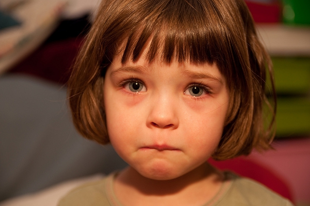 Drogproblémák, családon belüli erőszak a családban: nagyobb valószínűséggel alakul ki asztma a gyereknél
