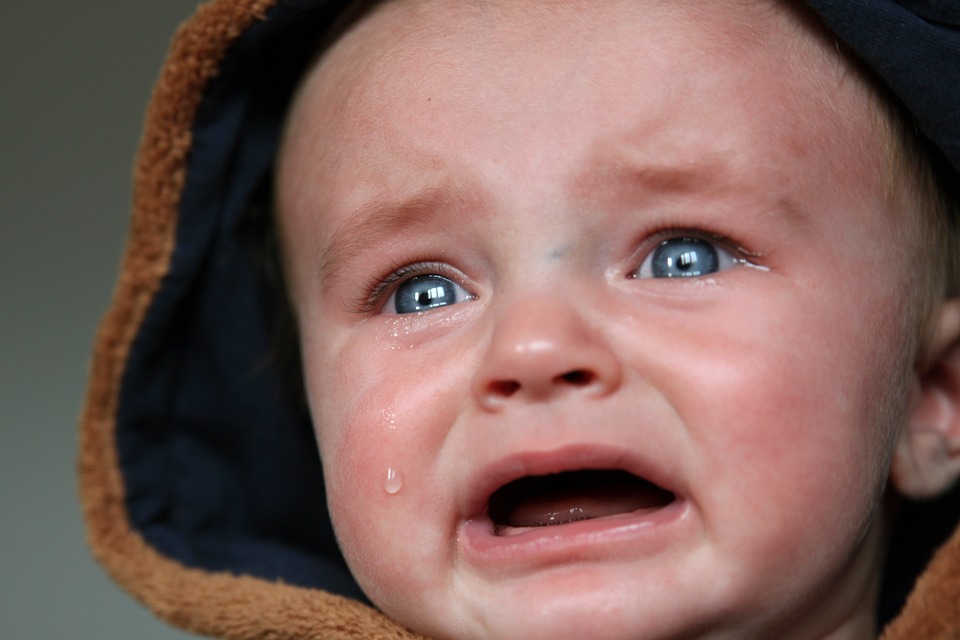 Hasfájás állhat a csecsemők sírása mögött?