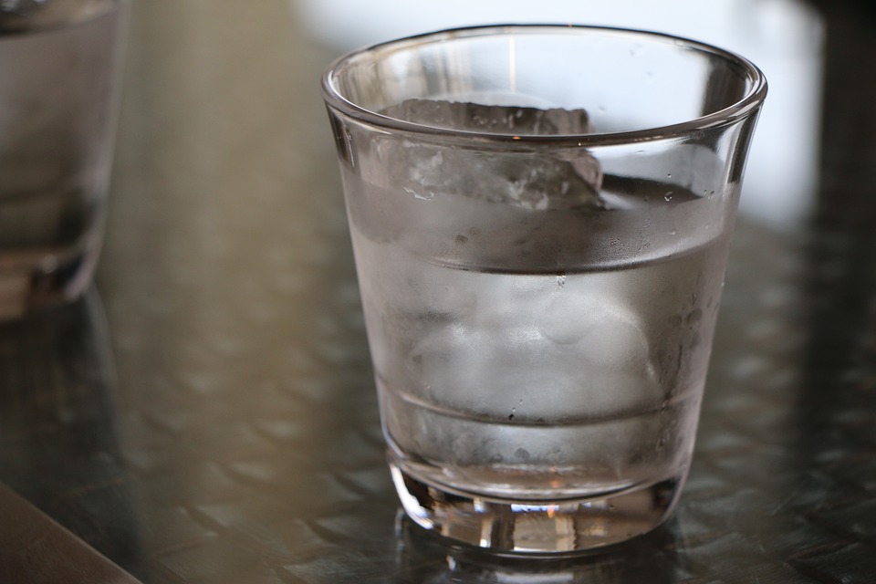Tényleg napi nyolc pohár vízre van szükségünk?