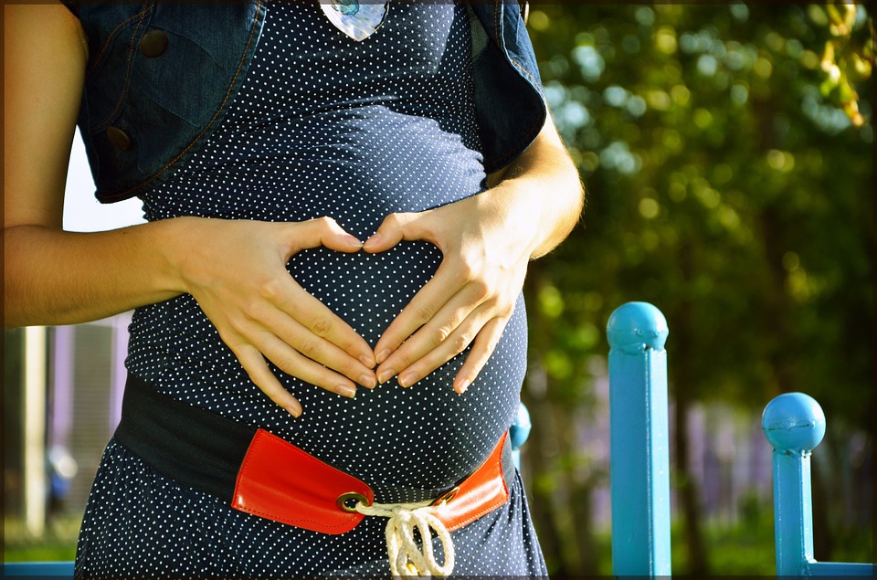 Magasabb a terhesség aránya azoknál a nőknél, akiknek kivették a manduláját vagy a vakbelét